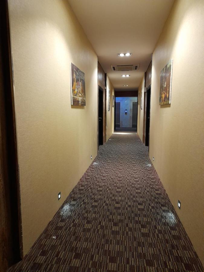 Aparthotel Eman House Salála Exteriér fotografie