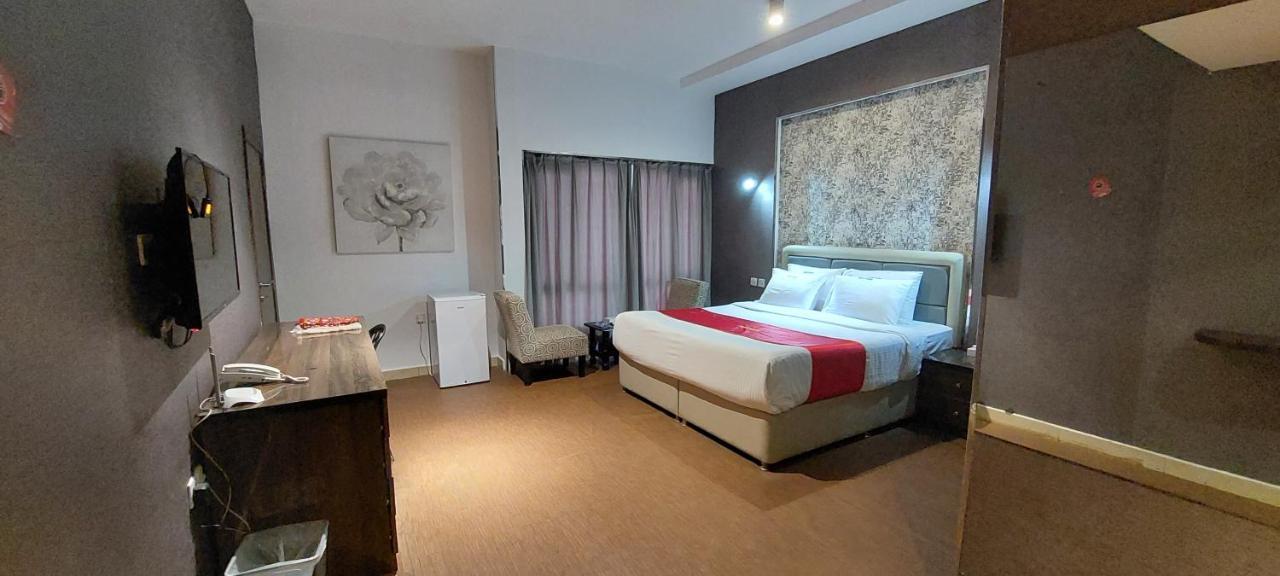 Aparthotel Eman House Salála Exteriér fotografie